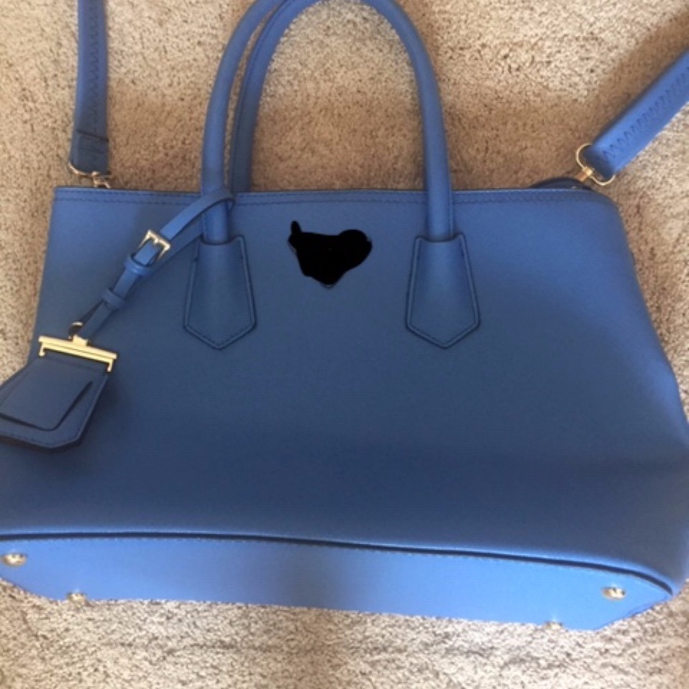 Knock off brand pocketbook